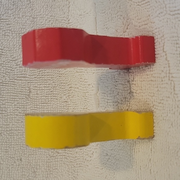 Thomas the Train & Friends Wooden Railway Stop and Railroad Signs - Picture 2 of 5